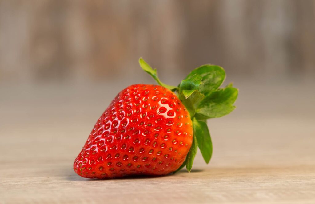 can-you-eat-the-leaves-of-a-strawberry-it-may-surprise-you-happy